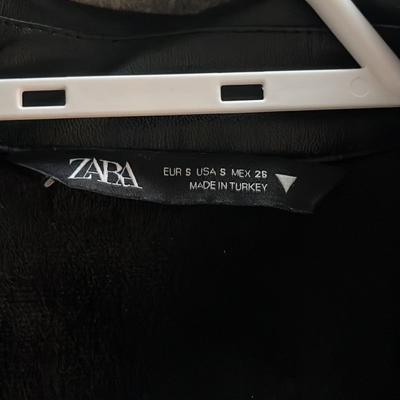 Vegan leather shacket - Picture 9 of 9